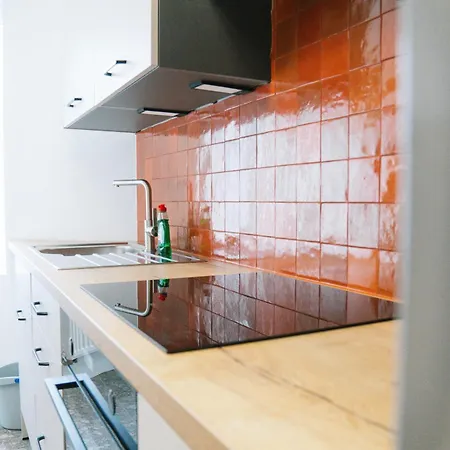 Capstay - Holiday home Charleroi
